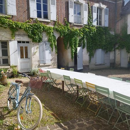 Il Etait Une Fois Un Jardin Saint-Fargeau (Yonne) Exterior foto